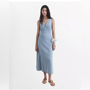 NWT MANGO
Women's Lyocell Midi Dress